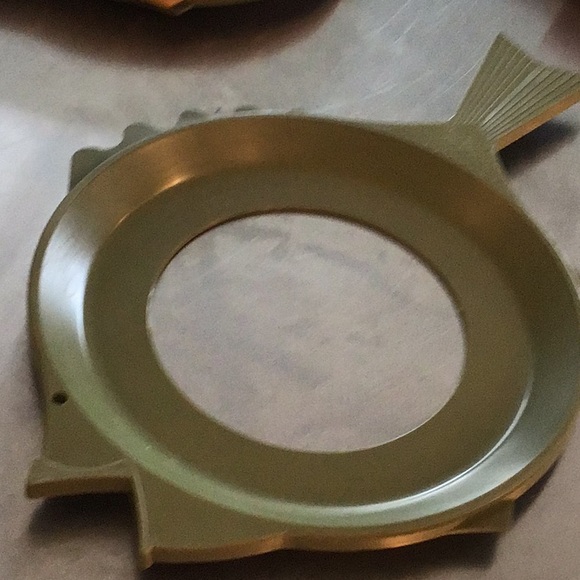 VINTAGE Paper plate holders, set of 6. 3 avocado green & 3 gold. - Picture 1 of 5